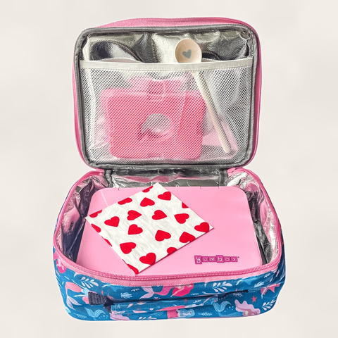 Yumbox Prêt - Stainless steel - Madkasse med 4 rum - Versailles pink